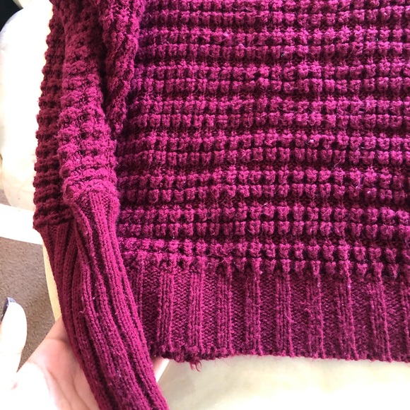 Sold🤩 Express Sweater - Picture 2 of 5